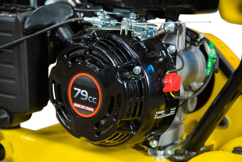 Виброплита 55 кг, 8кН (Loncin) без бака TOR C-50 купить